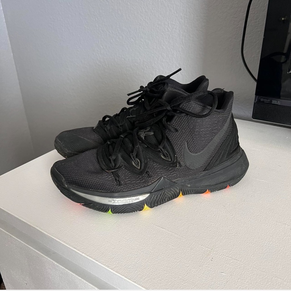Nike Kyrie 5 Rainbow Soles